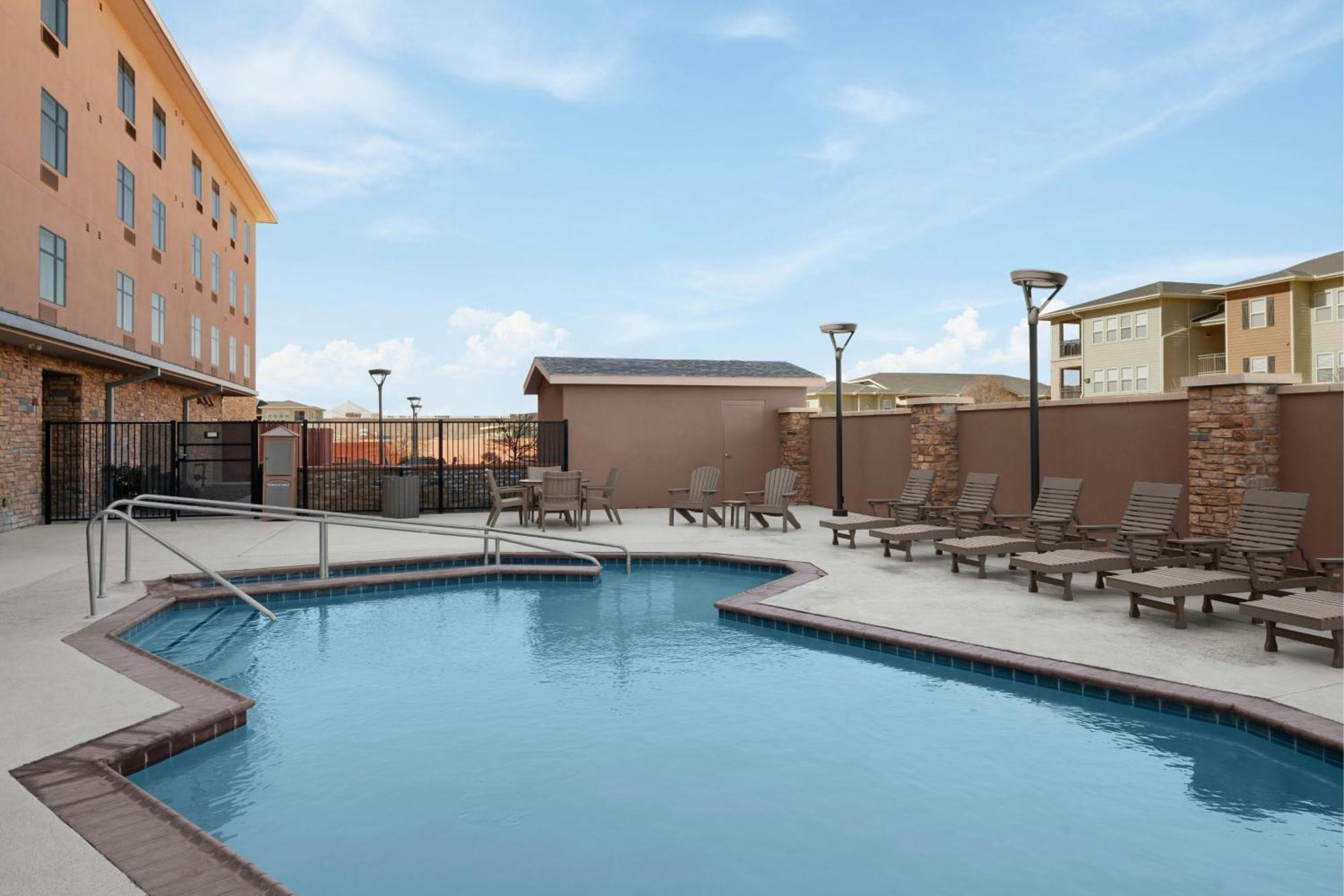 Towneplace Suites By Marriott Хобс Екстериор снимка